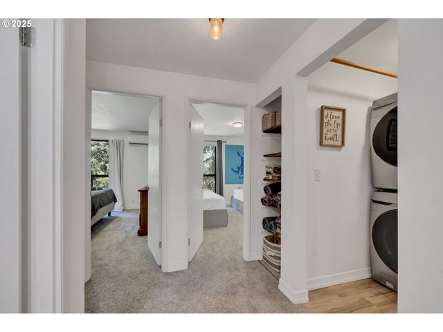 103 TREEHILL Loop, Eugene, OR 97405