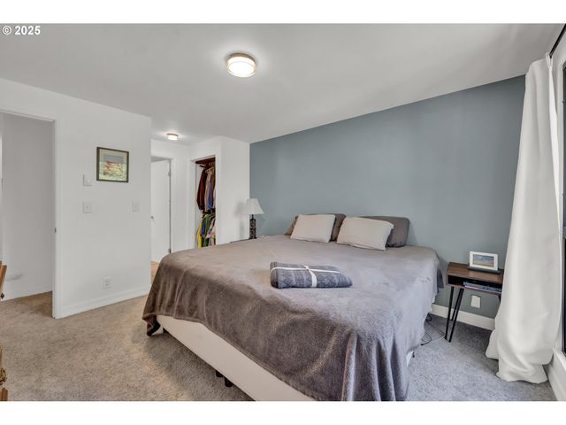 103 TREEHILL Loop, Eugene, OR 97405