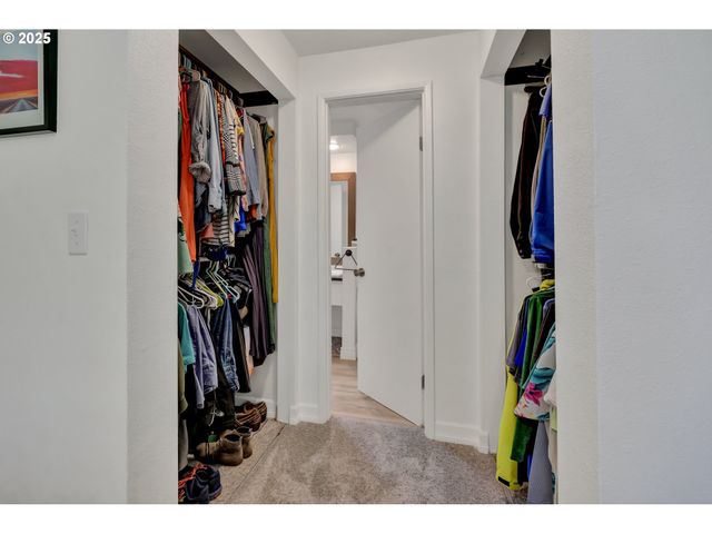 103 TREEHILL Loop, Eugene, OR 97405
