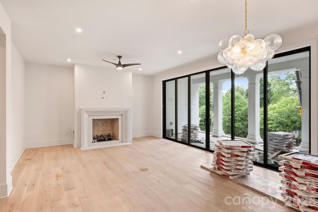 409 Queens Road 201, Charlotte, NC 28207