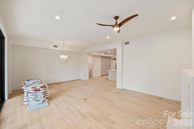 409 Queens Road 201, Charlotte, NC 28207
