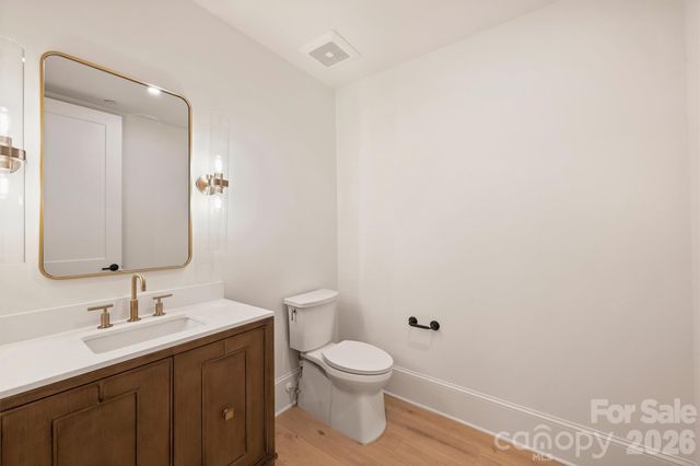 409 Queens Road 201, Charlotte, NC 28207