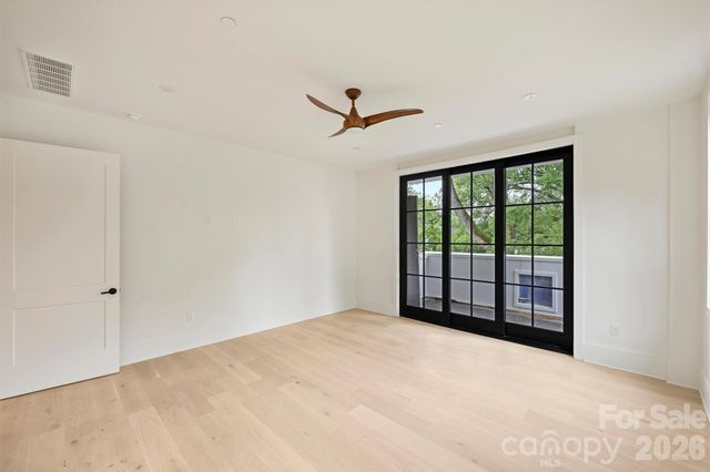 409 Queens Road 201, Charlotte, NC 28207