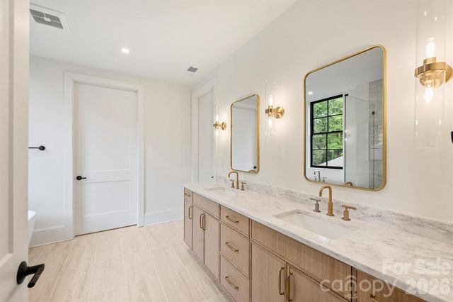 409 Queens Road 201, Charlotte, NC 28207