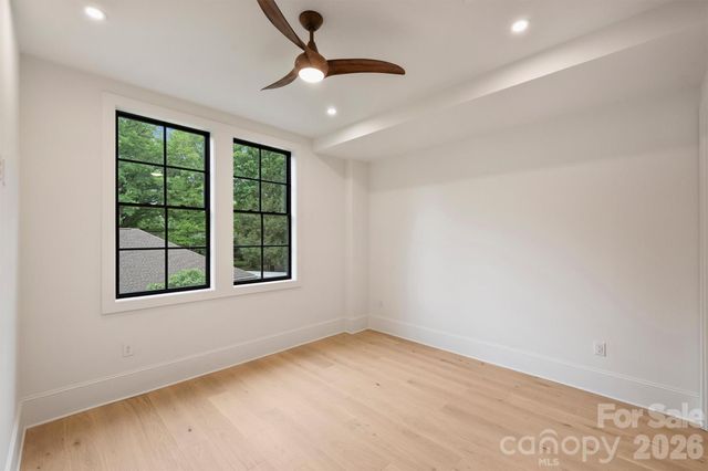 409 Queens Road 201, Charlotte, NC 28207