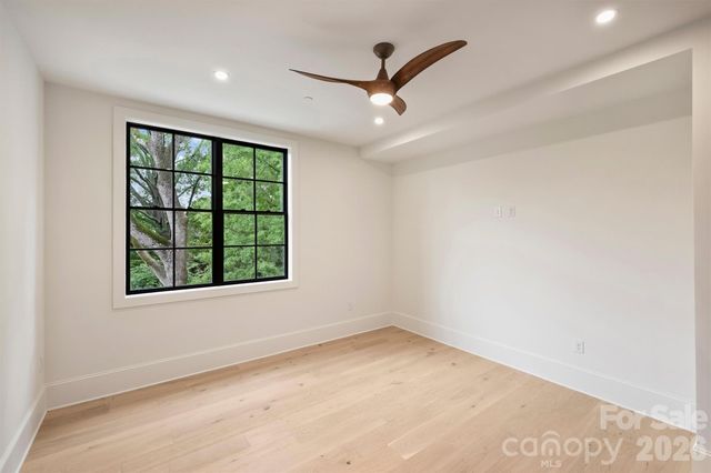 409 Queens Road 201, Charlotte, NC 28207