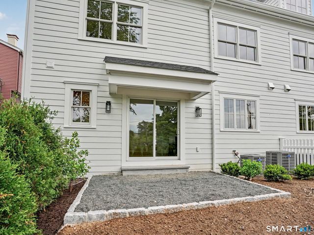 195 S Water Street North, Greenwich, CT 06830