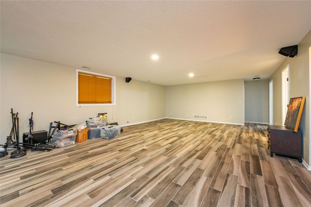 4307 NE Michael Court, Ankeny, IA 50021