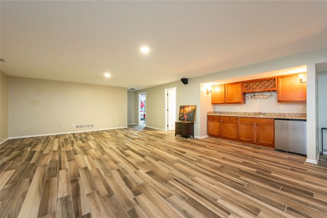 4307 NE Michael Court, Ankeny, IA 50021
