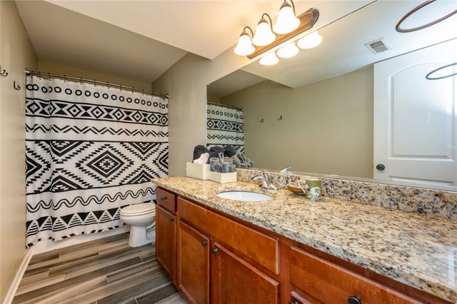 4307 NE Michael Court, Ankeny, IA 50021