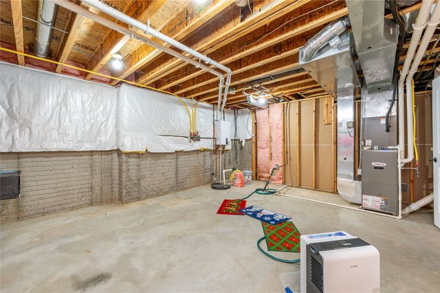 4307 NE Michael Court, Ankeny, IA 50021