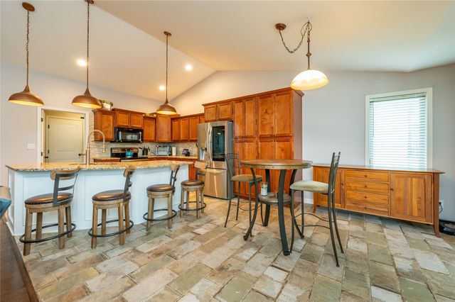 4307 NE Michael Court, Ankeny, IA 50021