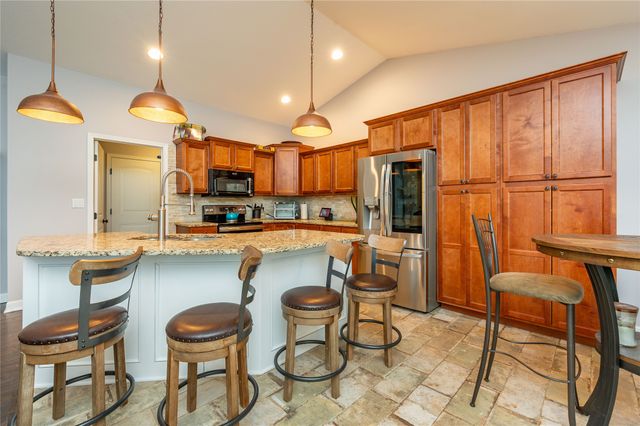 4307 NE Michael Court, Ankeny, IA 50021
