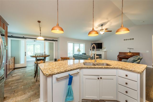 4307 NE Michael Court, Ankeny, IA 50021