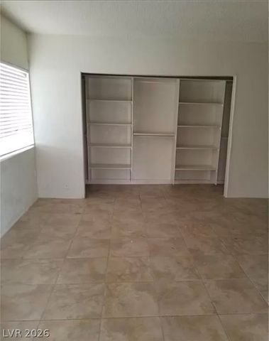 1936 ST Lawrence Drive, Las Vegas, NV 89108