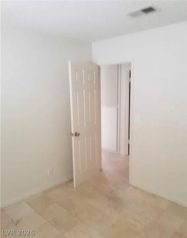 1936 ST Lawrence Drive, Las Vegas, NV 89108