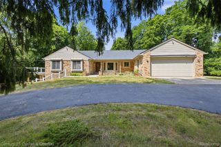 35903 Howard Road, Farmington Hills, MI 48331