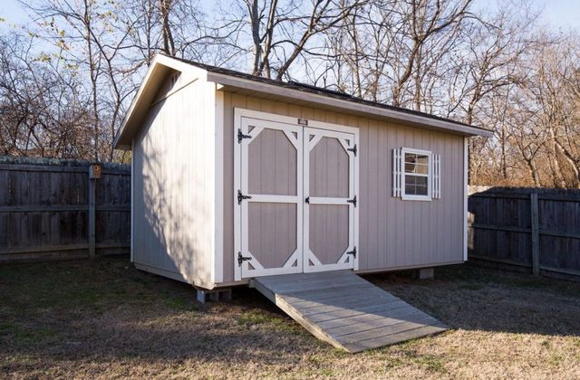 401 Roma Ct, Nashville, TN 37211