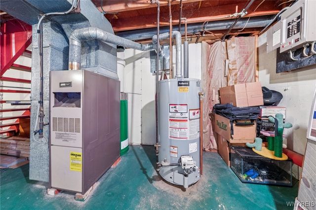 621 French Road R, Cheektowaga, NY 14227