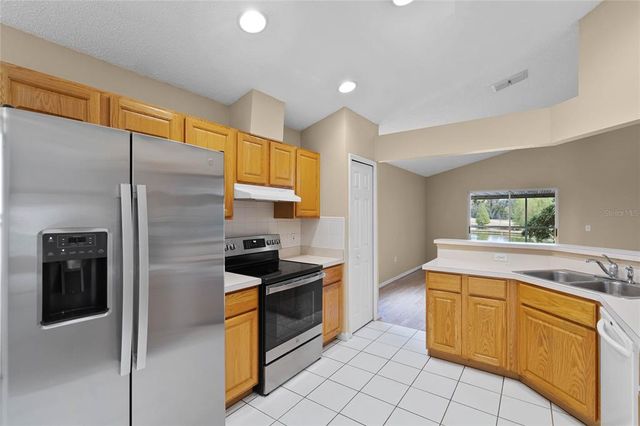 150 GOLFSIDE CIRCLE, Sanford, FL 32773
