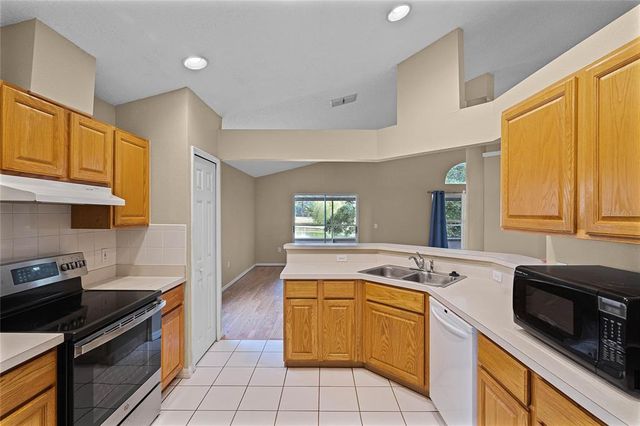 150 GOLFSIDE CIRCLE, Sanford, FL 32773