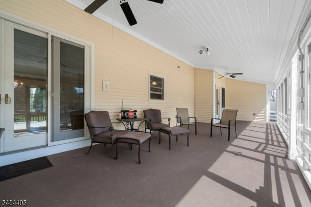 44 Country Acres Dr, Union Twp., NJ 08827