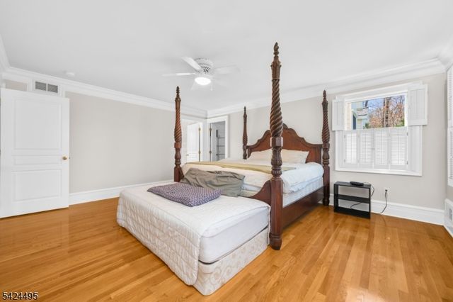 44 Country Acres Dr, Union Twp., NJ 08827