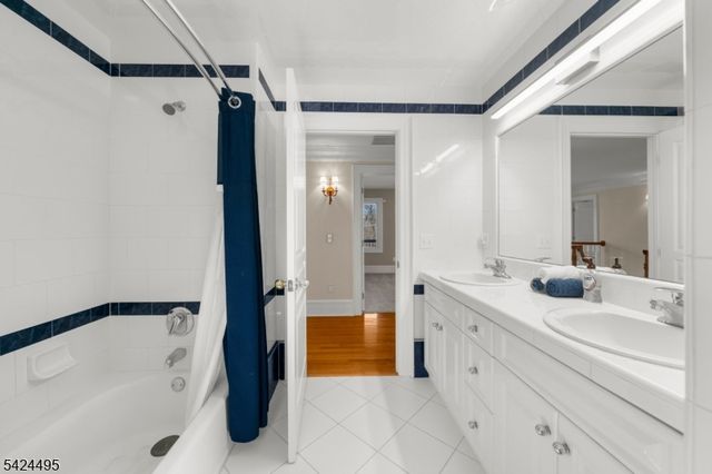 44 Country Acres Dr, Union Twp., NJ 08827