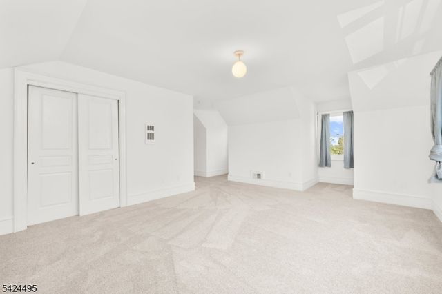 44 Country Acres Dr, Union Twp., NJ 08827