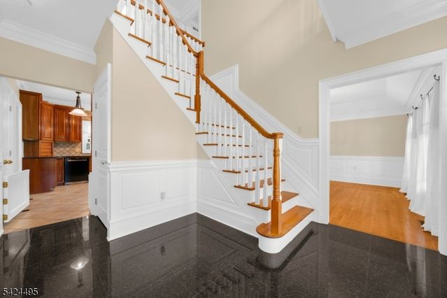 44 Country Acres Dr, Union Twp., NJ 08827