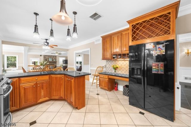 44 Country Acres Dr, Union Twp., NJ 08827