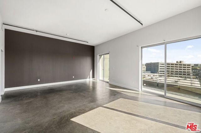 825 E 4th Street 507, Los Angeles, CA 90013