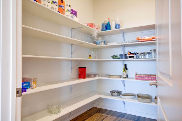 460 Rio Chama, Los Lunas, NM 87031