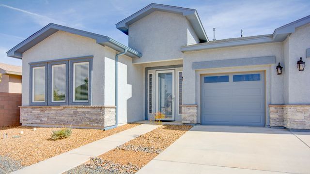 460 Rio Chama, Los Lunas, NM 87031