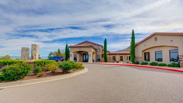 460 Rio Chama, Los Lunas, NM 87031