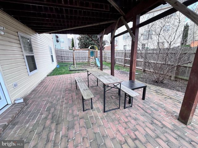 2847 LINDEN KNOLL CT, Woodbridge, VA 22191