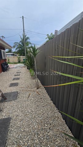 1161 NE 111th St 1, Miami, FL 33161