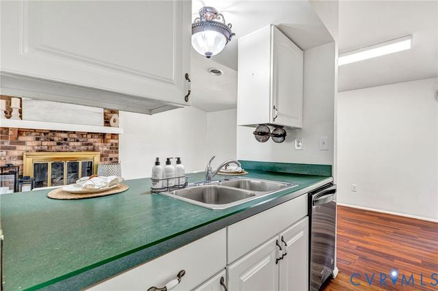 7500 Overlook Dr, Mechanicsville, VA 23111
