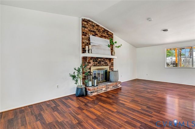 7500 Overlook Dr, Mechanicsville, VA 23111