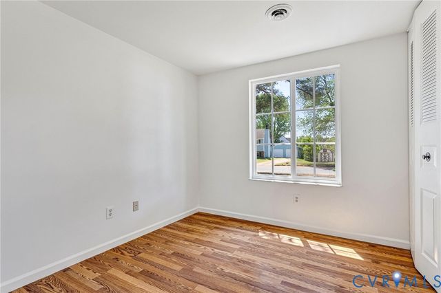 7500 Overlook Dr, Mechanicsville, VA 23111