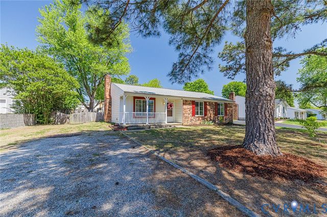 7500 Overlook Dr, Mechanicsville, VA 23111