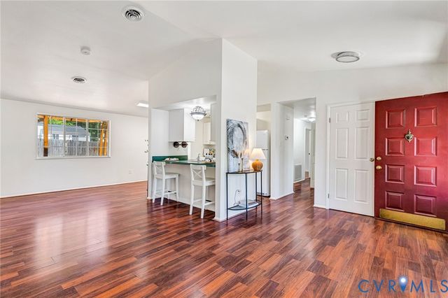 7500 Overlook Dr, Mechanicsville, VA 23111