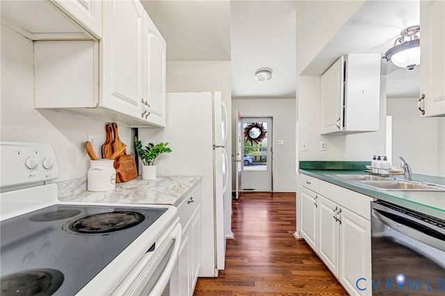 7500 Overlook Dr, Mechanicsville, VA 23111