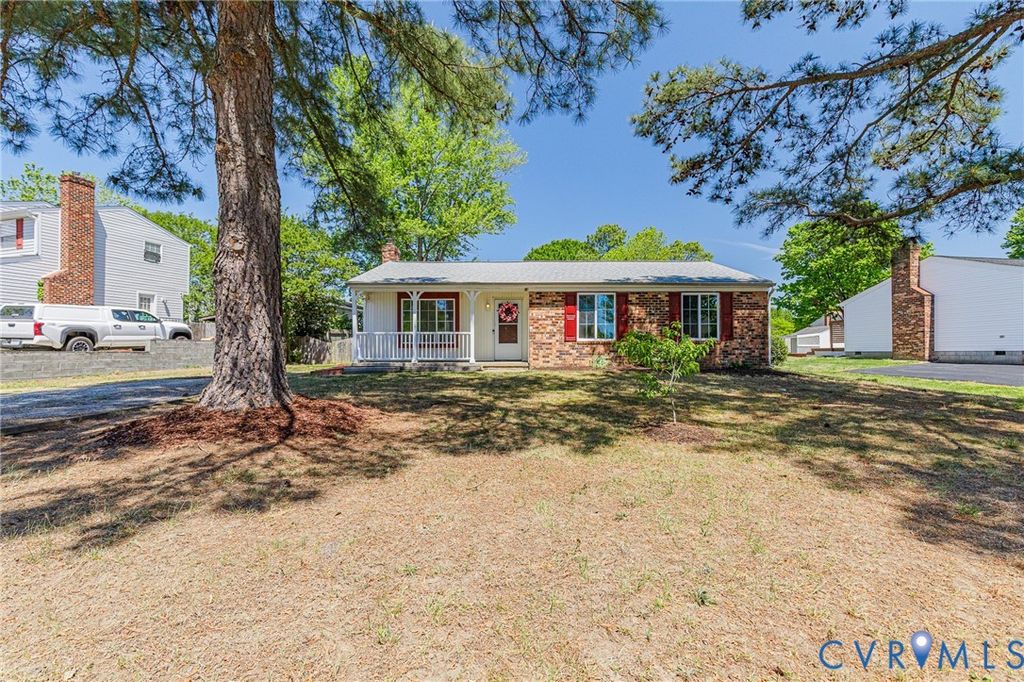 7500 Overlook Dr, Mechanicsville, VA 23111