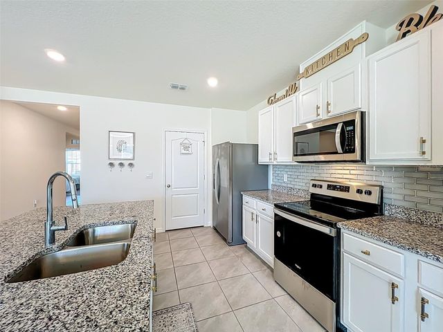 1737 AURORA RIDGE DRIVE, Zellwood, FL 32798