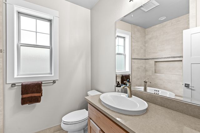 3937 Wyoming Lane, Medford, OR 97504