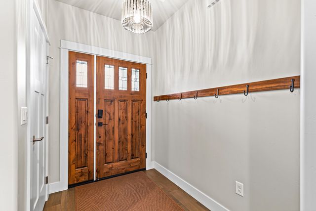 3937 Wyoming Lane, Medford, OR 97504