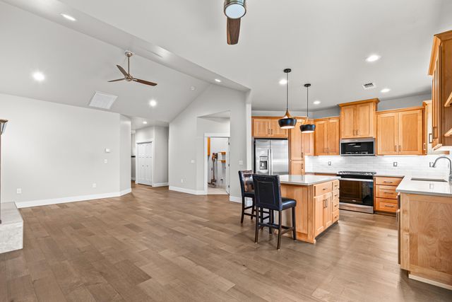 3937 Wyoming Lane, Medford, OR 97504