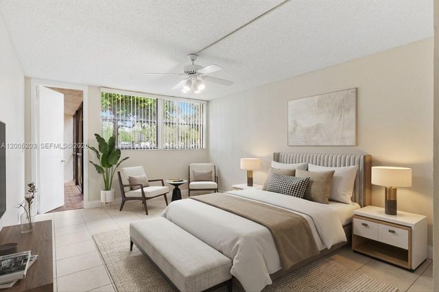 16400 Golf Club Rd 104, Weston, FL 33326