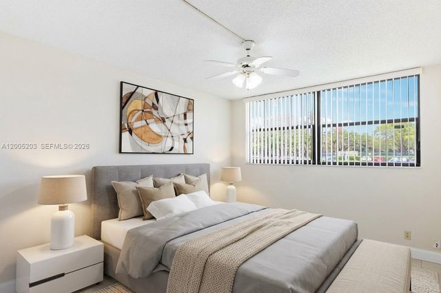 16400 Golf Club Rd 104, Weston, FL 33326